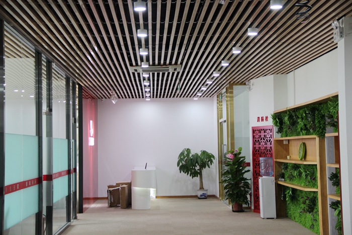 上海鼎誠房產辦公室設計實景-第3張圖片-上海古都建筑設計集團