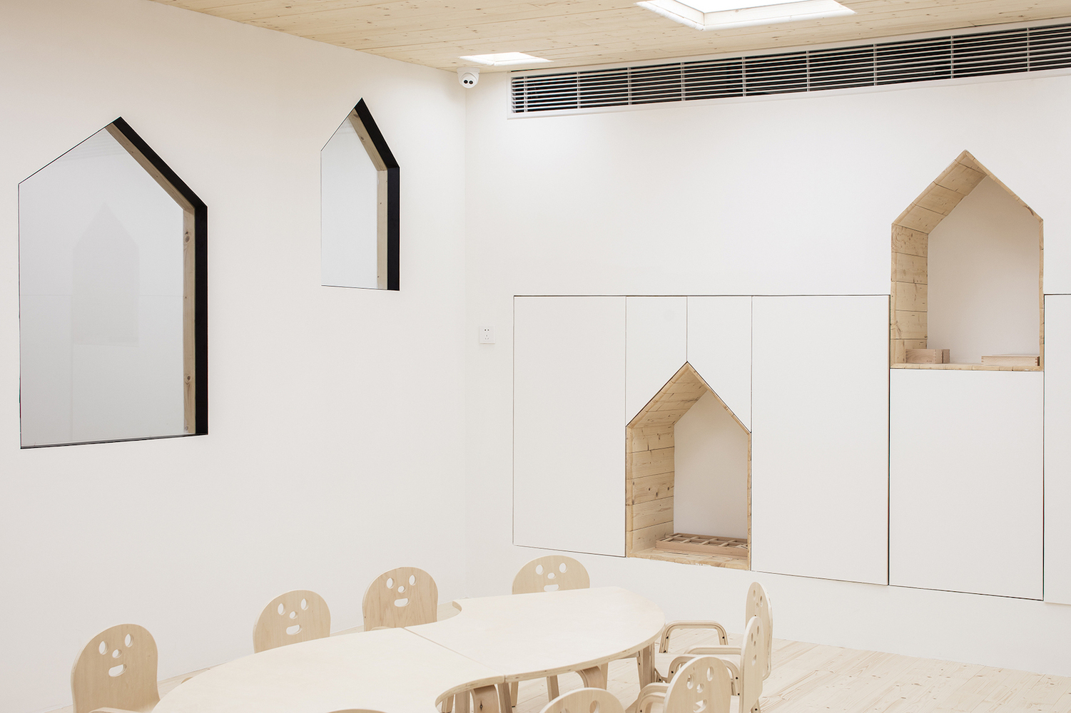 簡潔早教機構辦公室裝修設計-第1張圖片-上海古都建筑設計集團 簡潔早教機構辦公室裝修設計-第1張圖片-上海古都建筑設計集團