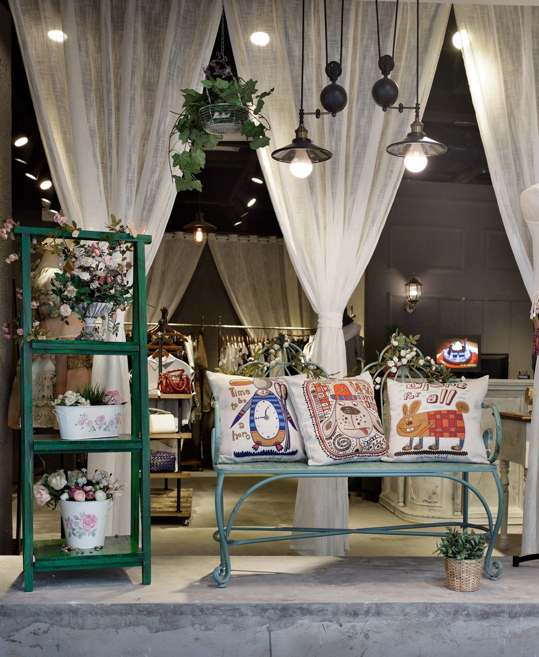 青浦區(qū)loft風格女裝店裝修設計-第5張圖片-上海古都建筑設計集團 青浦區(qū)loft風格女裝店裝修設計-第5張圖片-上海古都建筑設計集團