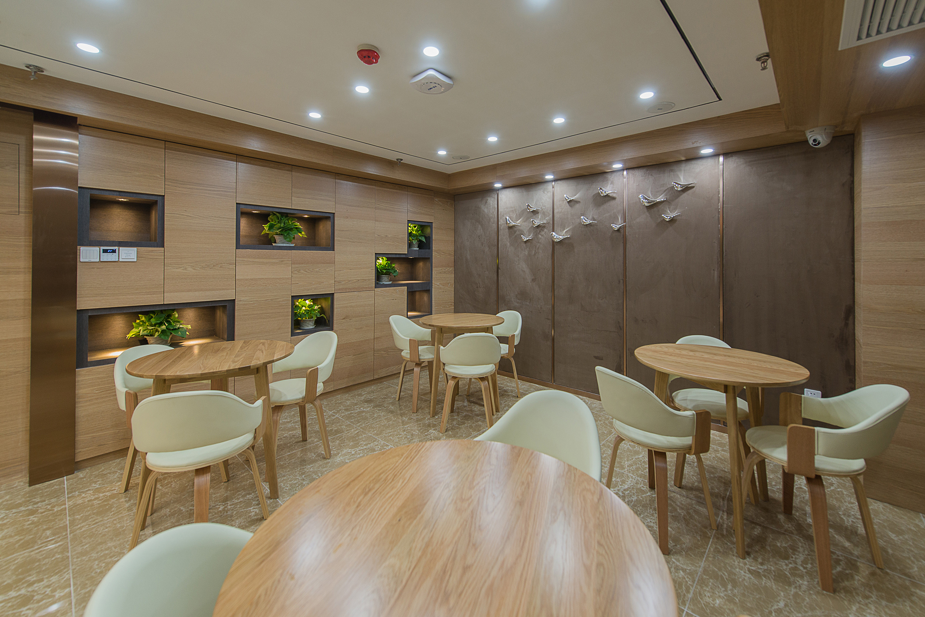 虹口區(qū)綠色人文辦公室裝修設(shè)計(jì)-第4張圖片-上海古都建筑設(shè)計(jì)集團(tuán) 虹口區(qū)綠色人文辦公室裝修設(shè)計(jì)-第4張圖片-上海古都建筑設(shè)計(jì)集團(tuán)