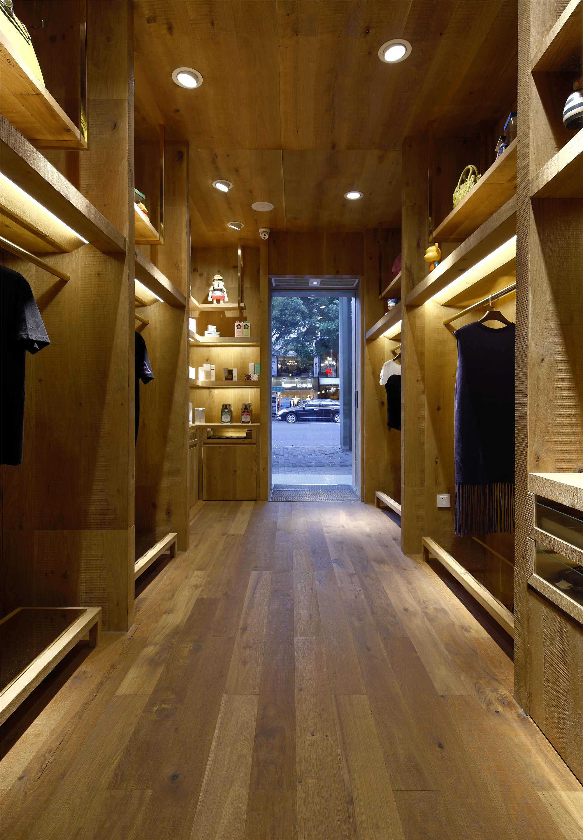 原木風格服裝店裝修設計-第4張圖片-上海古都建筑設計集團 原木風格服裝店裝修設計-第4張圖片-上海古都建筑設計集團