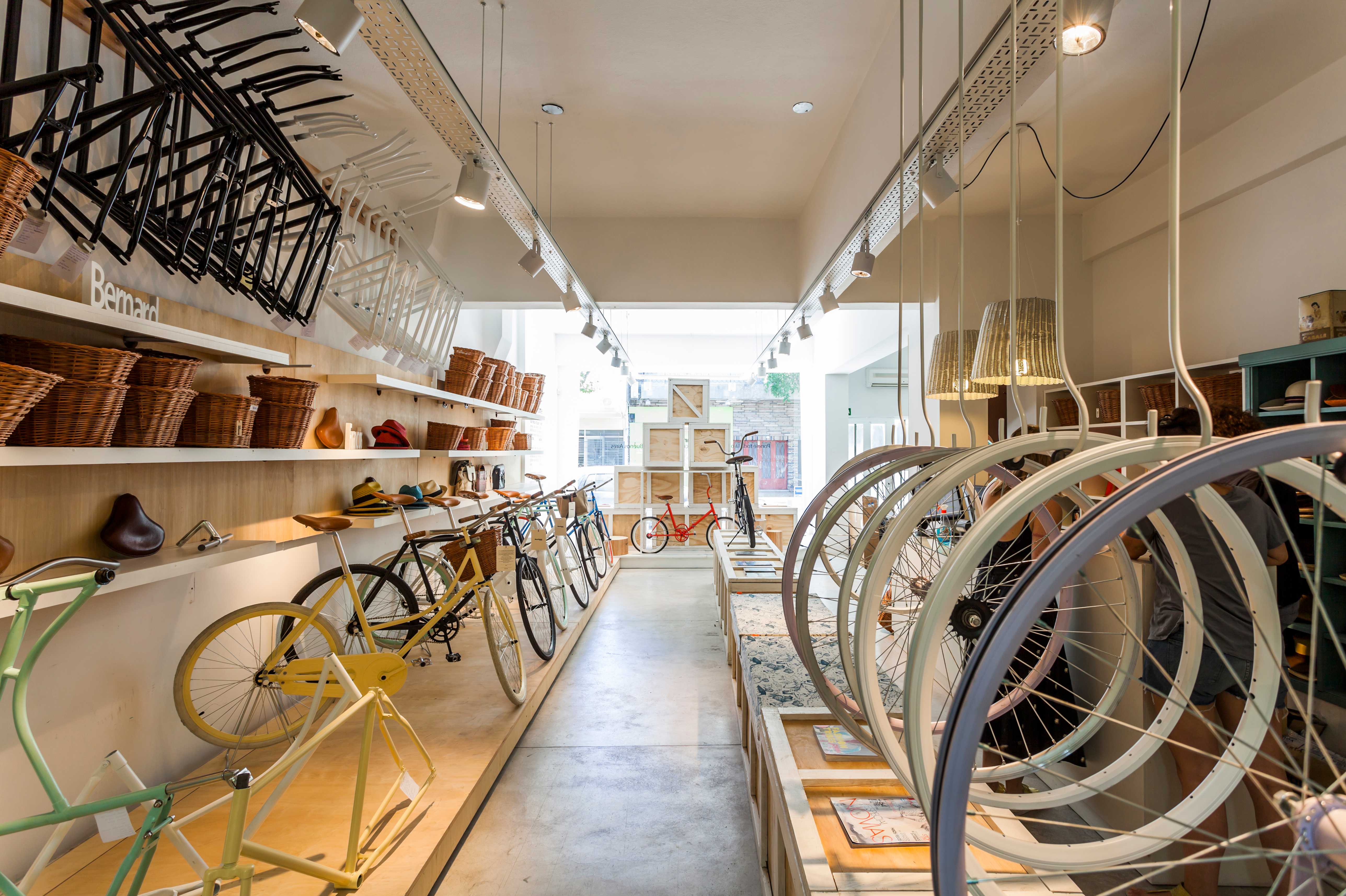 原木簡約風格自行車店裝修設計-第3張圖片-上海古都建筑設計集團
