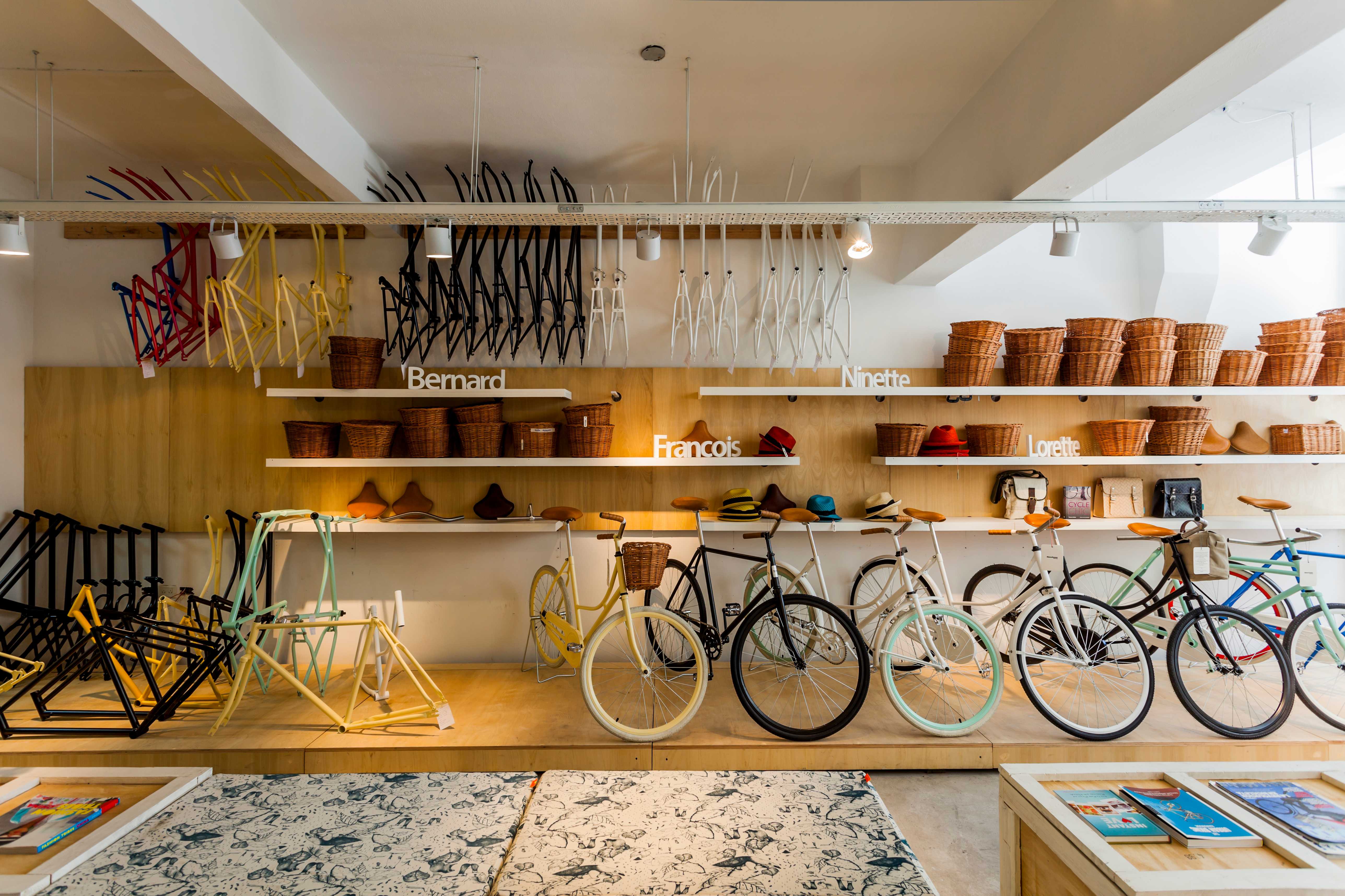 原木簡約風格自行車店裝修設計-第4張圖片-上海古都建筑設計集團