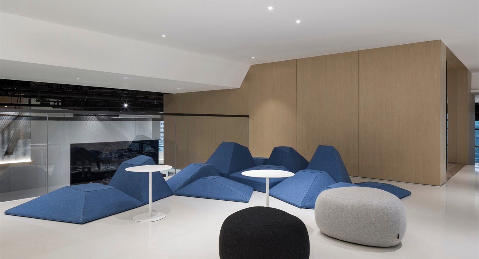 創(chuàng)意文化公司辦公室裝修設計-第2張圖片-上海古都建筑設計集團 創(chuàng)意文化公司辦公室裝修設計-第2張圖片-上海古都建筑設計集團