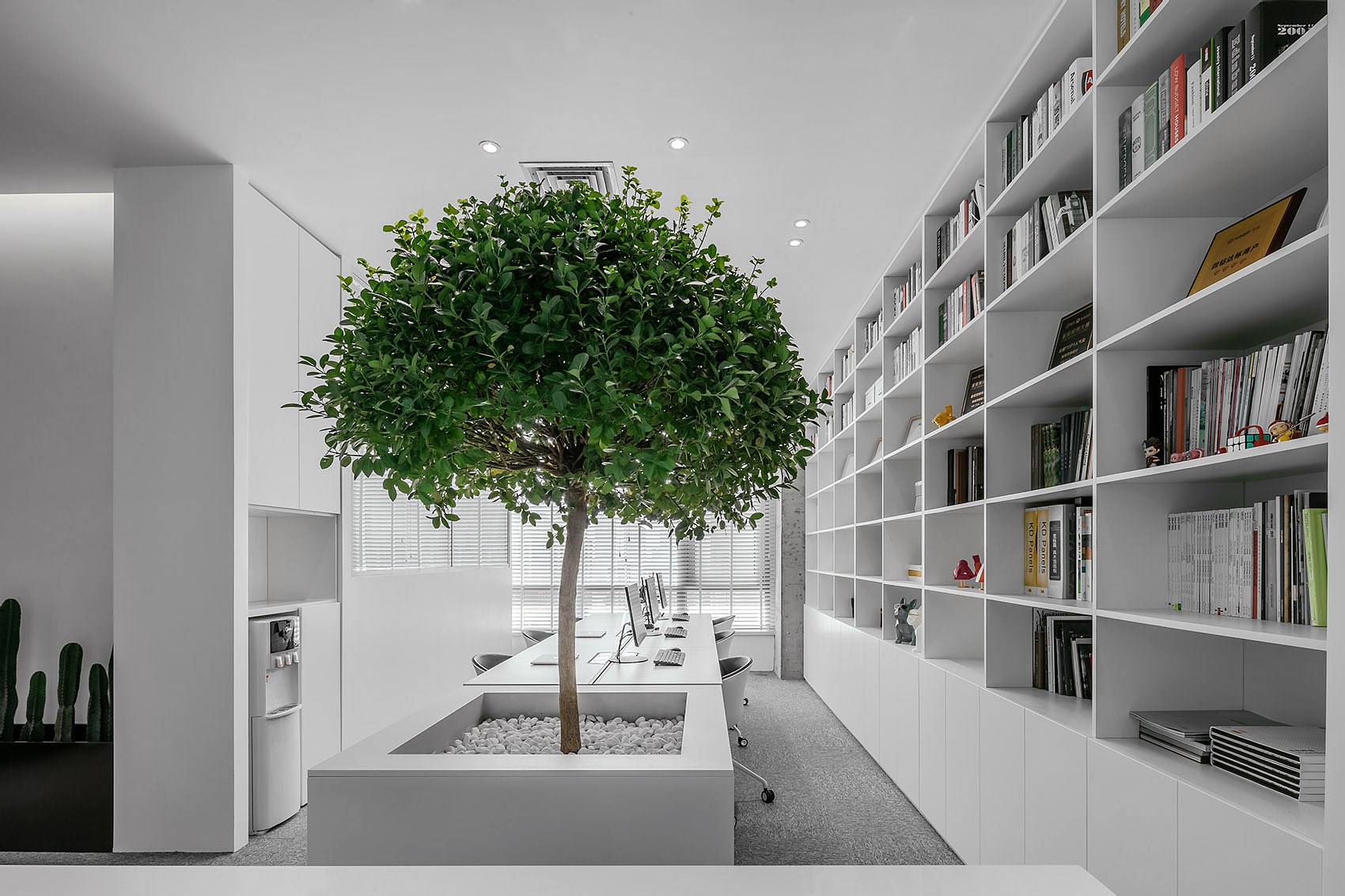 極簡-高端辦公室設(shè)計裝修圖片-第2張圖片-上海古都建筑設(shè)計集團(tuán)